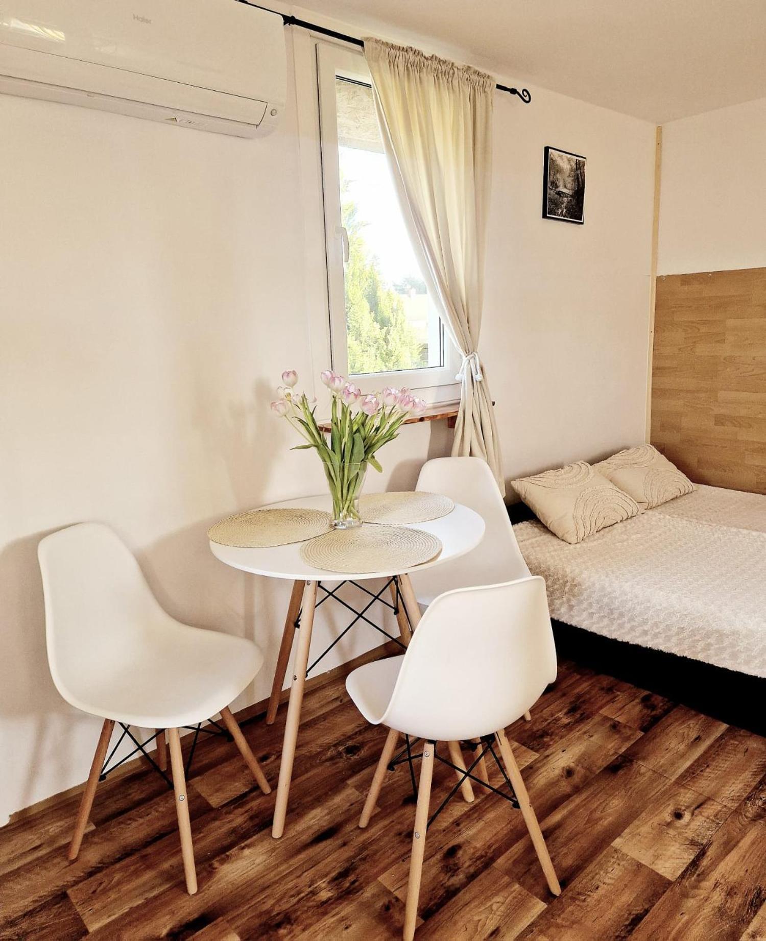 Bursztynek Lunowa Apartment ชวีโนวิชแจ ภายนอก รูปภาพ
