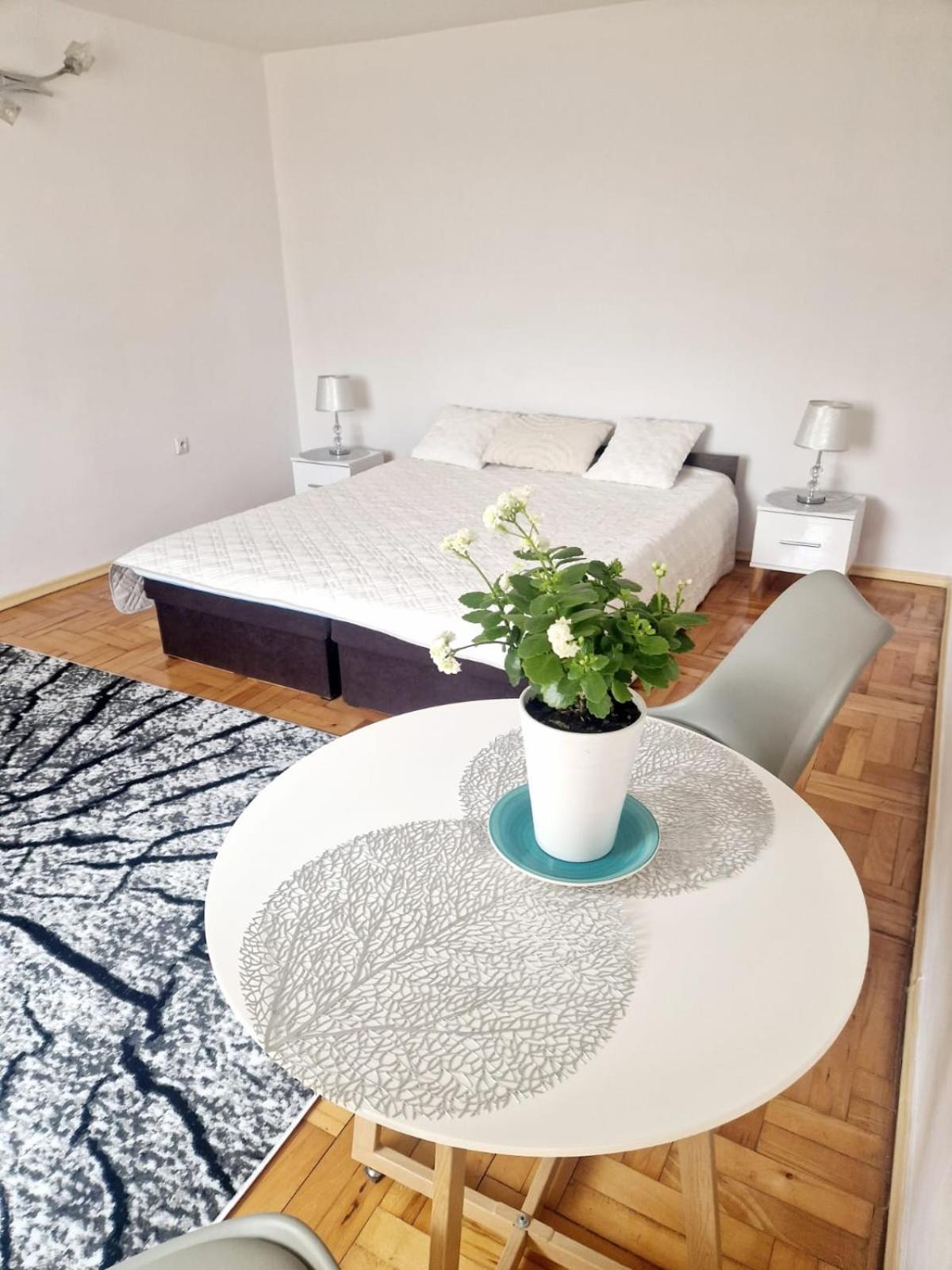 Bursztynek Lunowa Apartment ชวีโนวิชแจ ภายนอก รูปภาพ